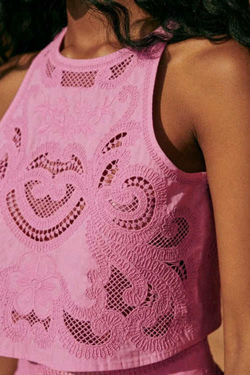 Mixiedress Sleeveless Hollow Out Lace Crop Top