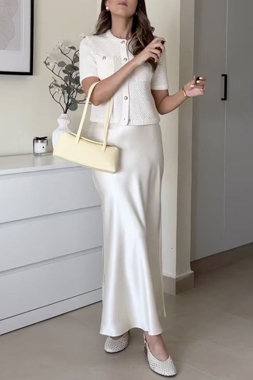 Crewneck Short Sleeves Button Up Pocketed Knit Cardigan