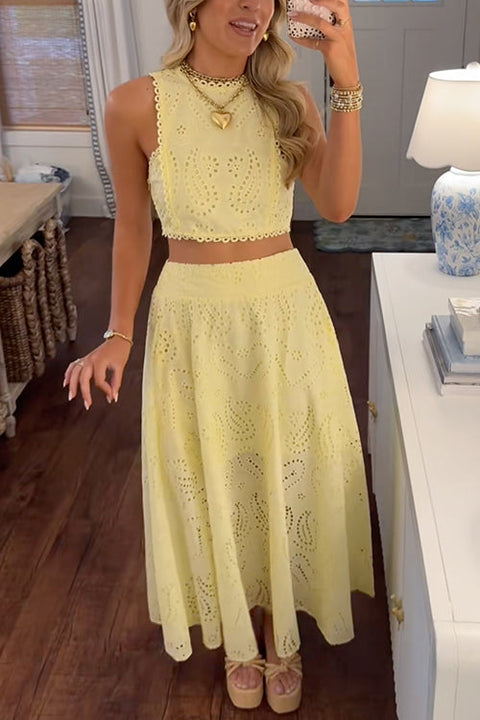 Mixiedress Sleeveless Crop Top and A-line Maxi Skirt Lace Set
